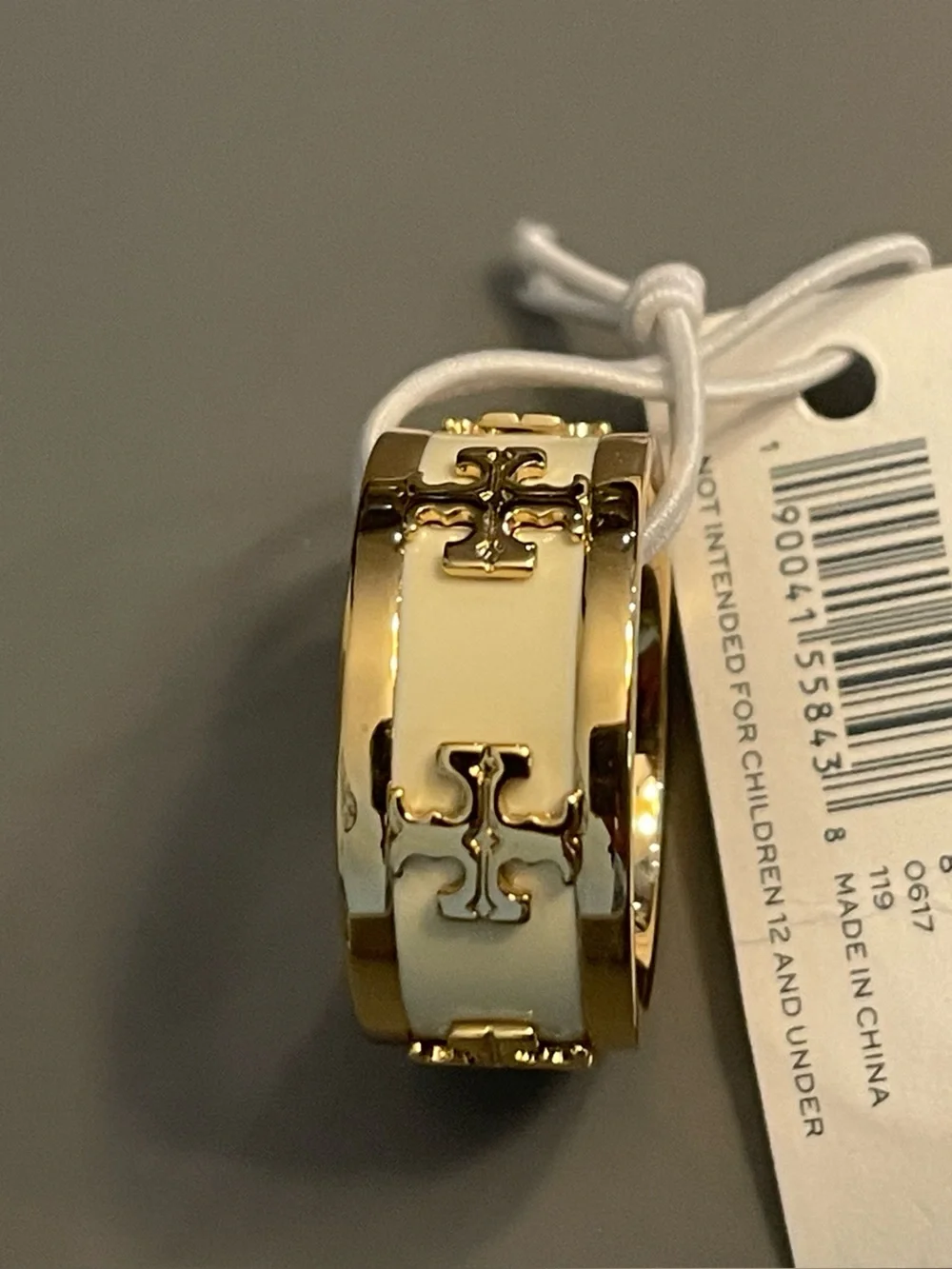 NWT~TORY BURCH~Enameled Raised Logo Ring, Gold/New Ivory